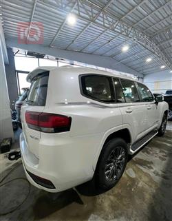 تويوتا لاندكروزر